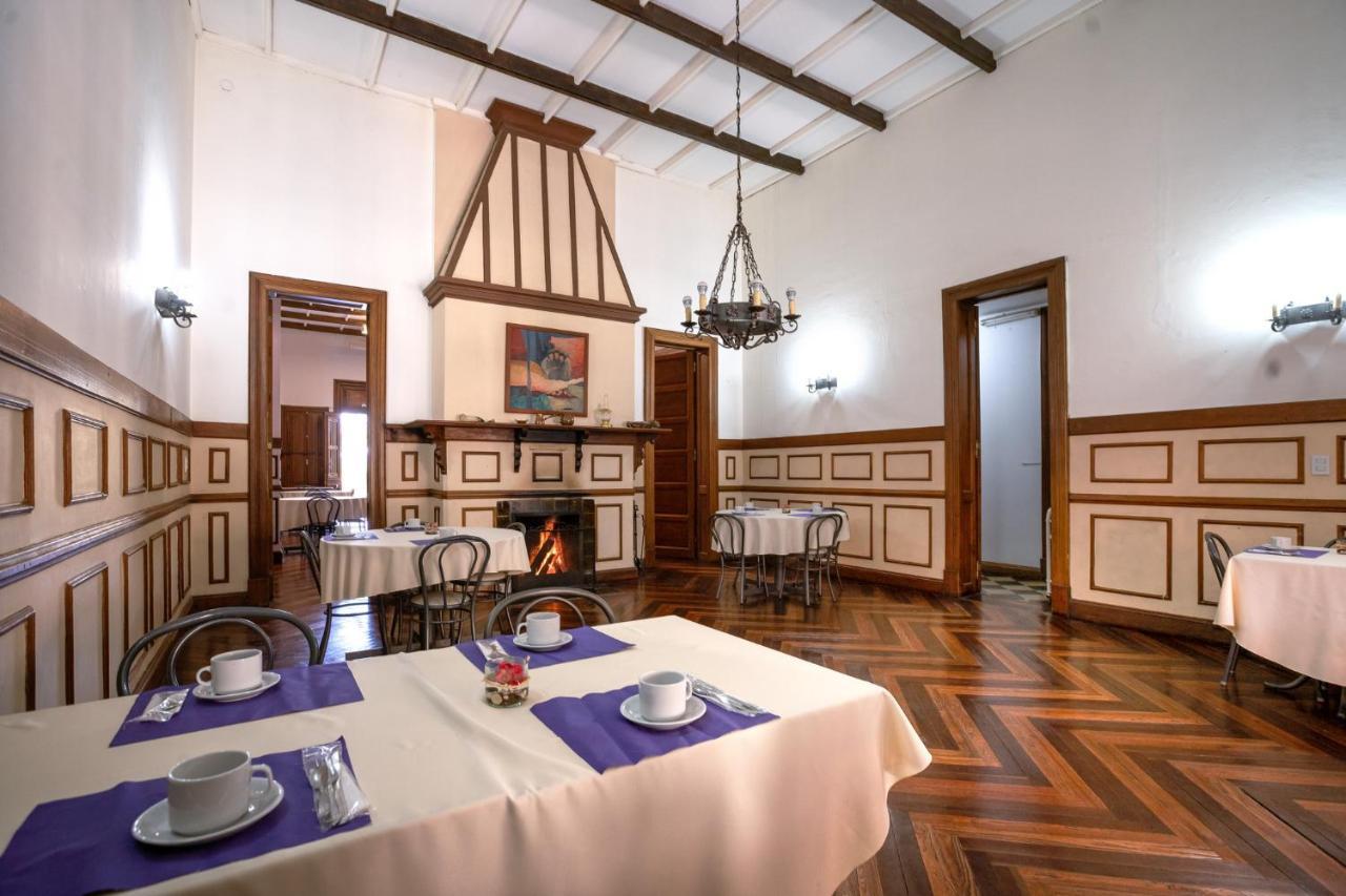 Hotel Mariapolis Alta Gracia Exterior foto